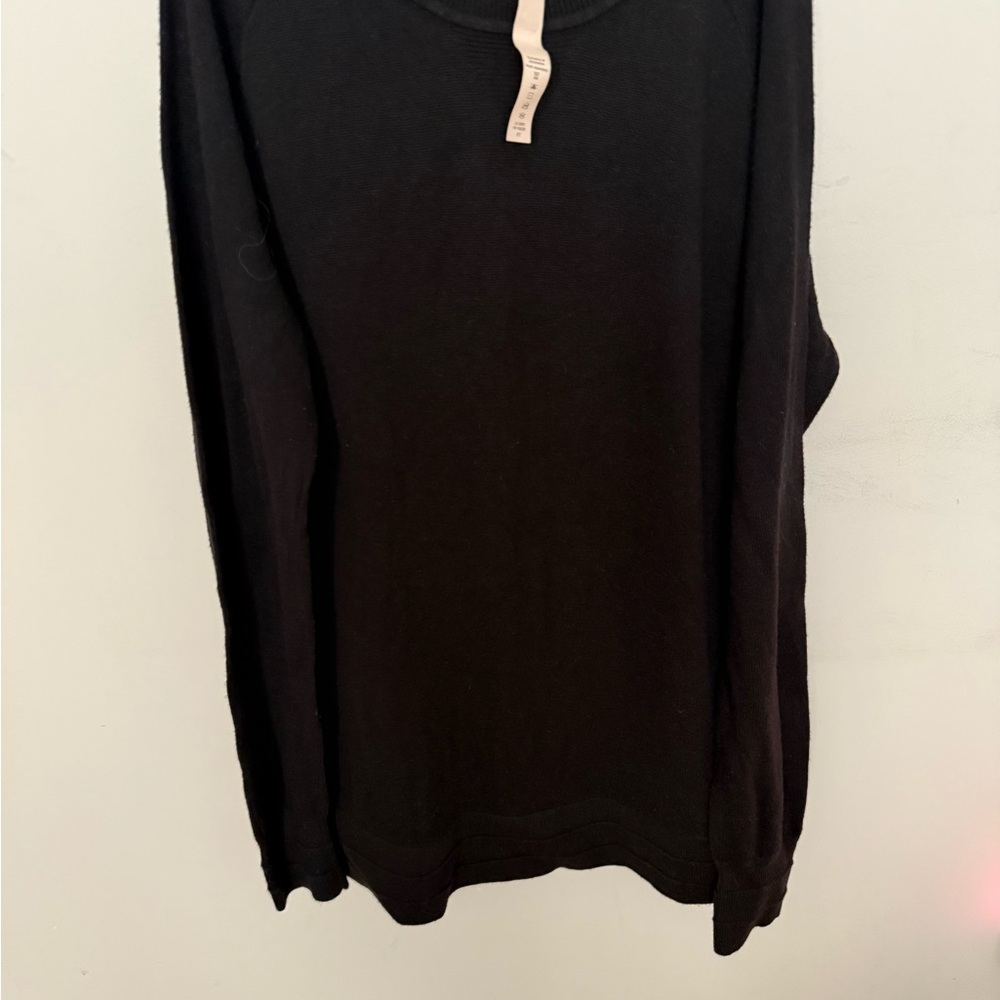 lululemon athletica Black Long Sleeve sweater